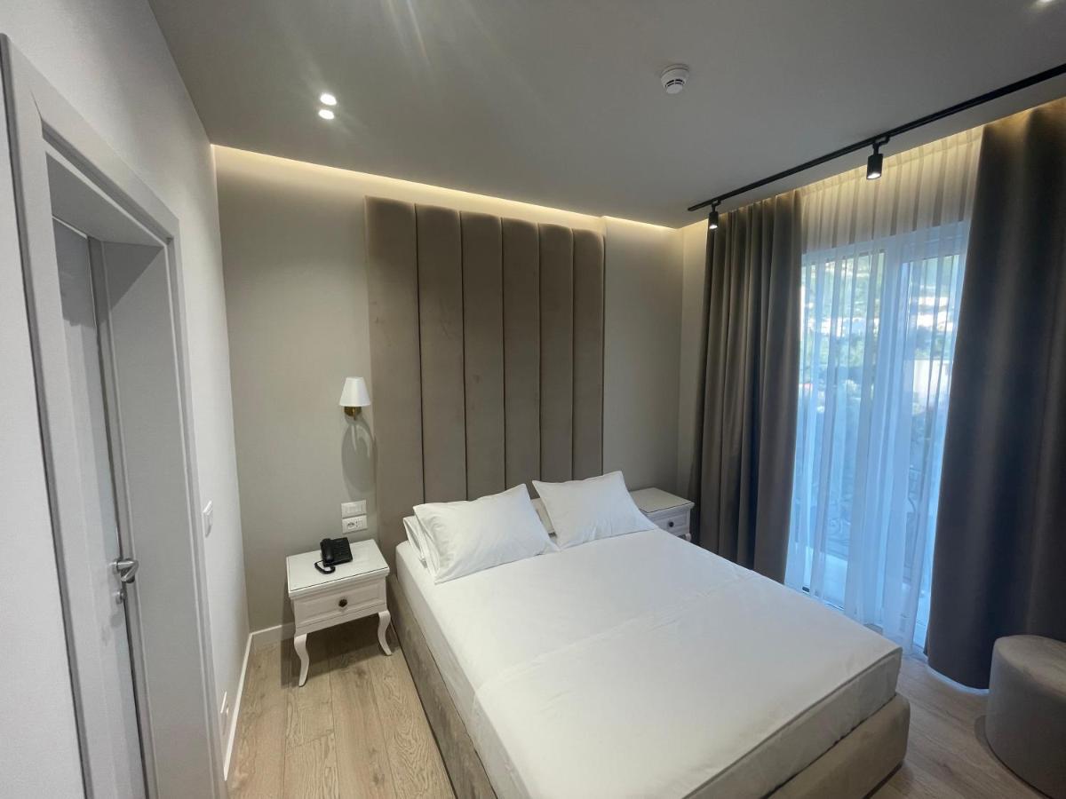Seaside Hotel Влёра Экстерьер фото