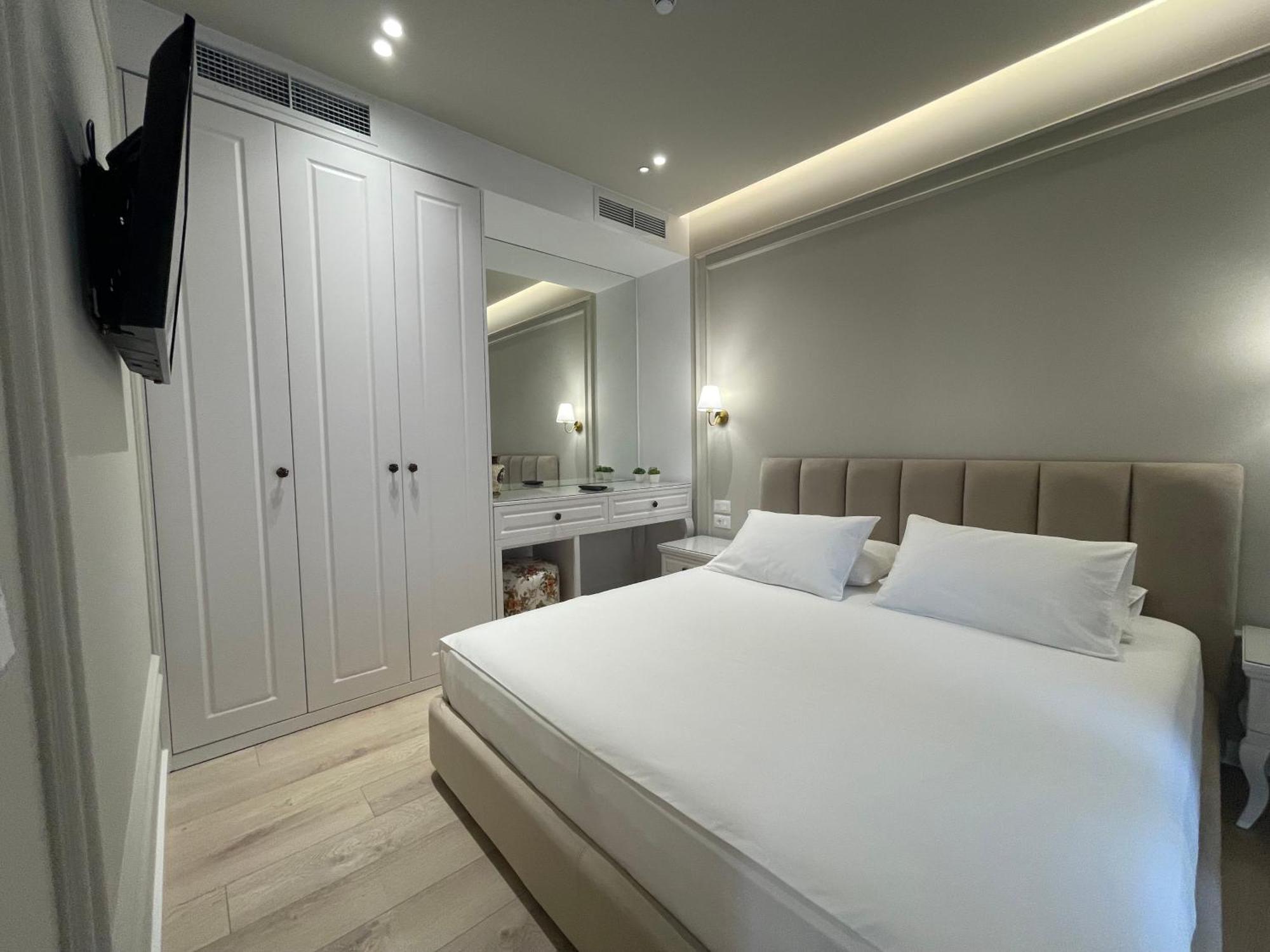 Seaside Hotel Влёра Экстерьер фото